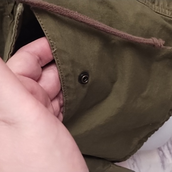 Love Tree Army green lightweight hooded  jacket with pockets - Picture 4 of 8